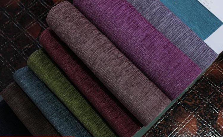 雪尼尔布可以用来做窗帘,也可以用来生产沙发套,床罩和其他面料,下面